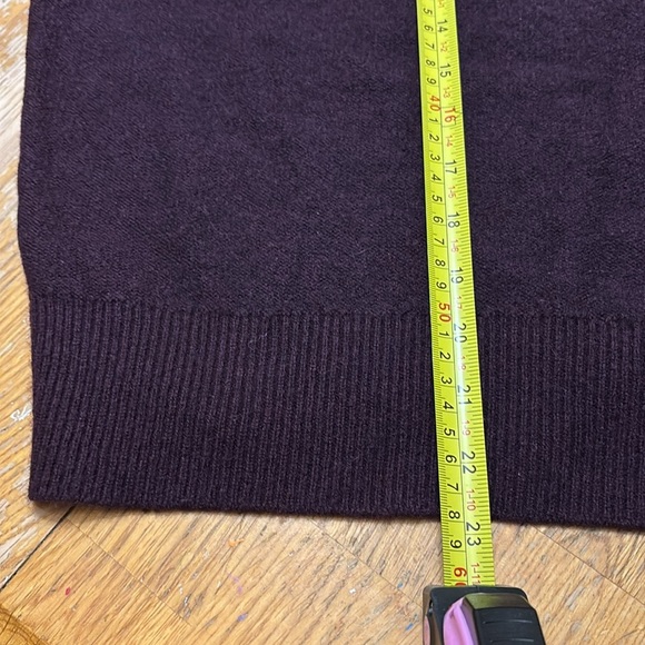The Reset R Label Funnel Neck pull-over in Plum size Medium - Picture 11 of 11